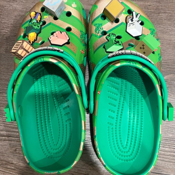 Minecraft Crocs - Picture 7 of 8